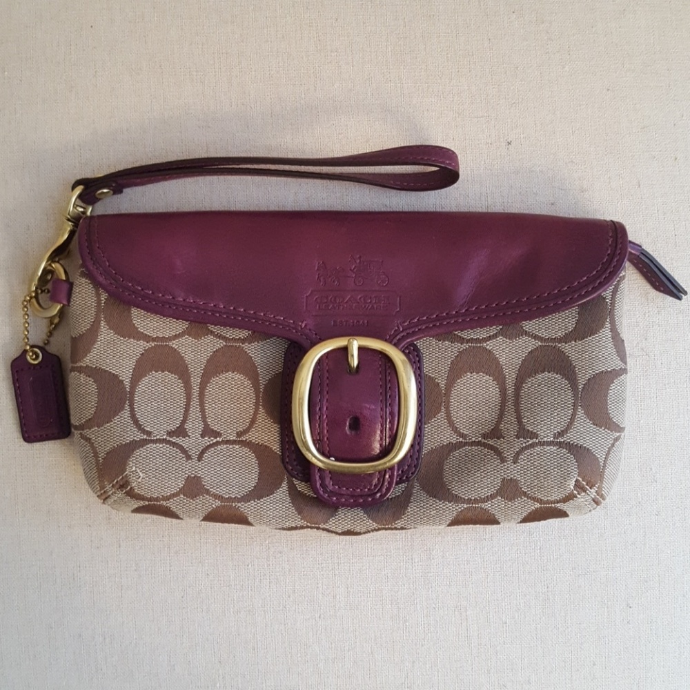 COACH Signature C Flap Wristlet